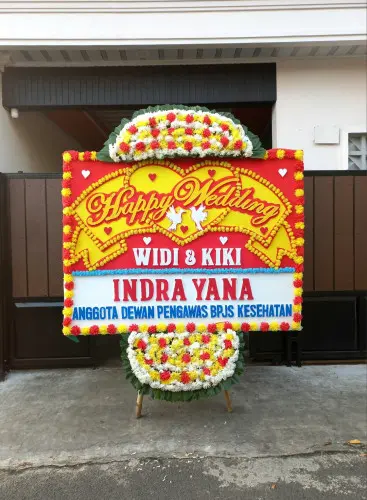 Papan Bunga Pernikahan kalicari